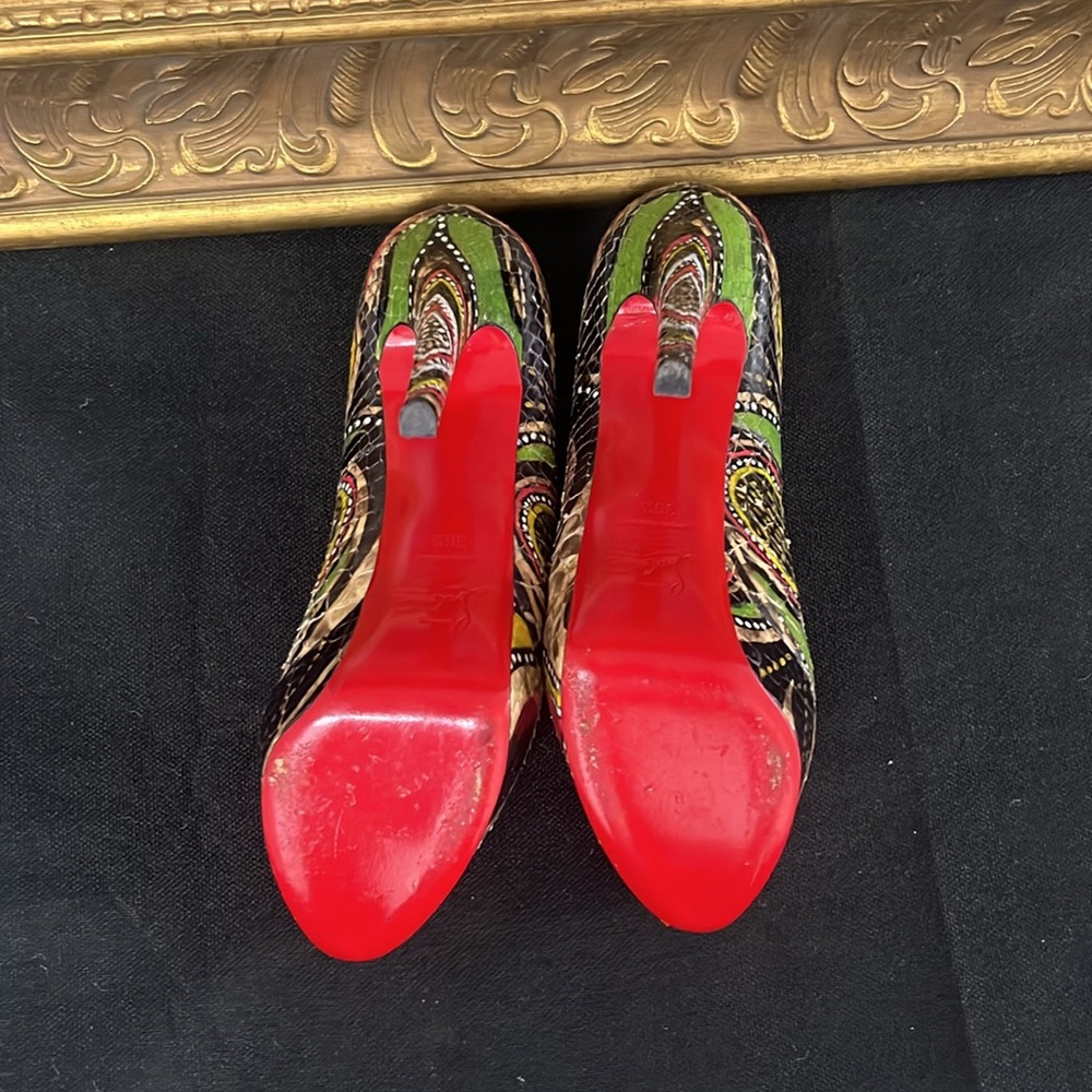 Christian Louboutin Daffodile Python Preowned/Used - image 5